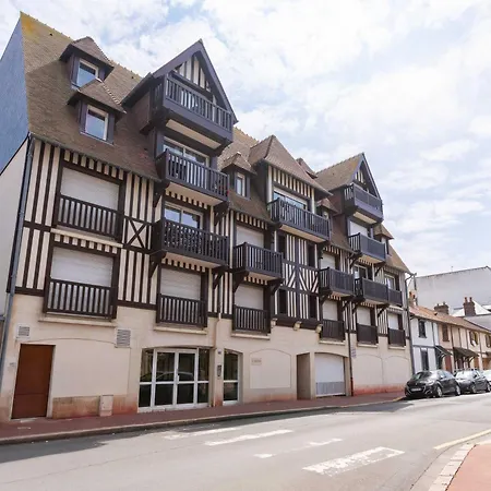 Appartement Magnificent - 2br- 6p - Garden - Deauville