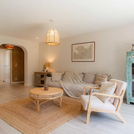 Magnificent - 2br- 6p - Garden - Deauville