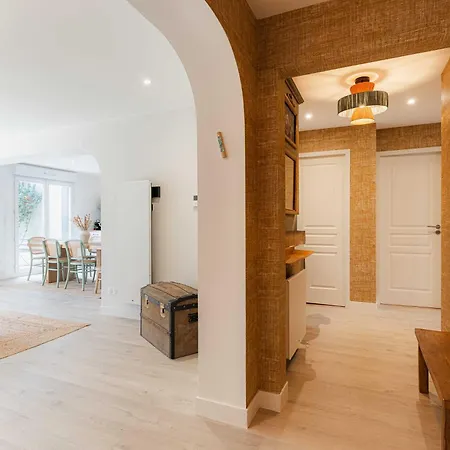 Daire Magnificent - 2br- 6p - Garden -