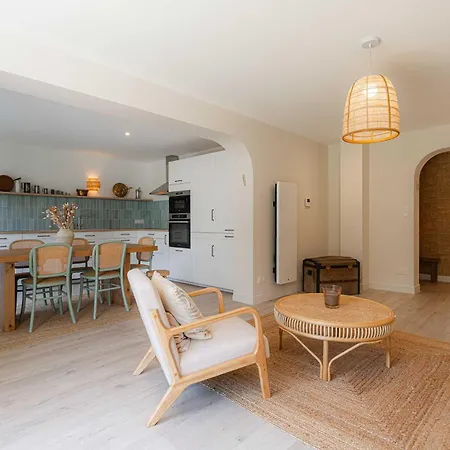 Magnificent - 2br- 6p - Garden - *
