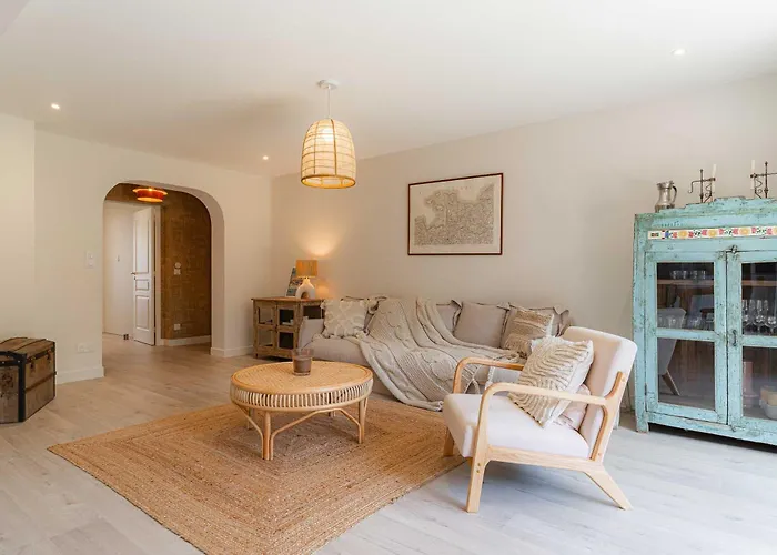 Magnificent - 2br- 6p - Garden - Deauville