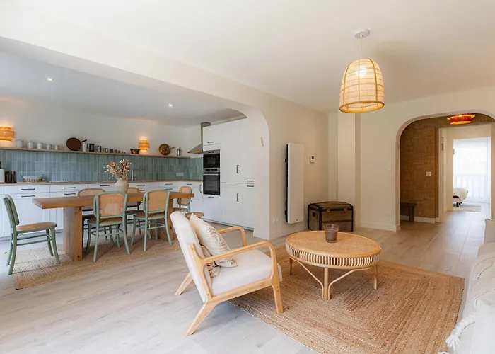 Magnificent - 2br- 6p - Garden - *