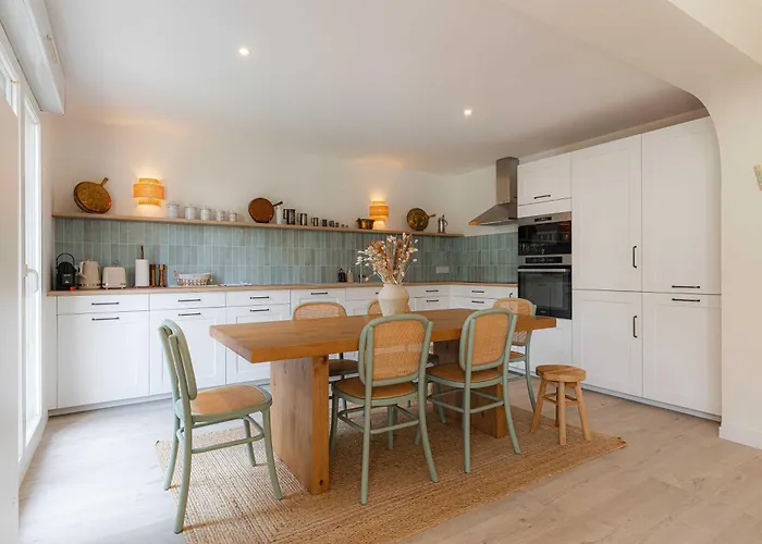 Magnificent - 2br- 6p - Garden - Apartment